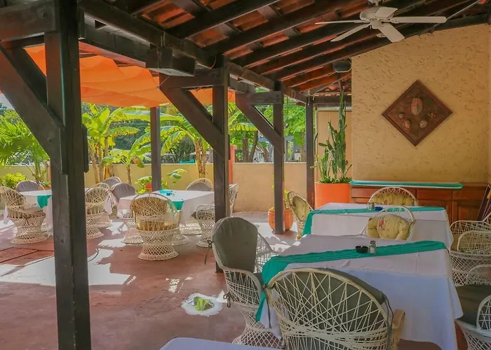 Banana Hotel San Pedro (Ambergris Caye)