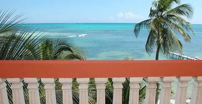 Banana 3* San Pedro (Ambergris Caye)