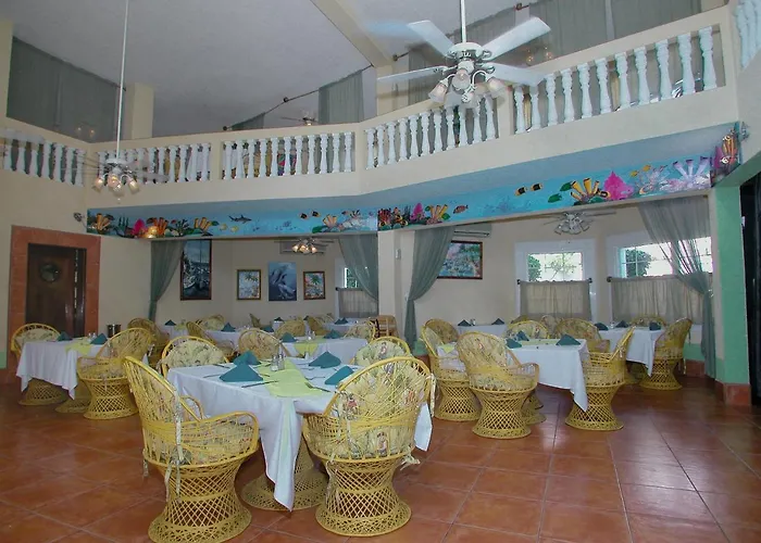 Hotel Banana 3*