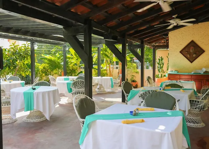 Hotel Banana San Pedro (Ambergris Caye)